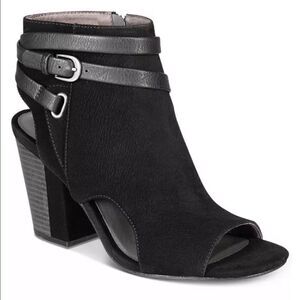 WHITE mountain Shira HEELS